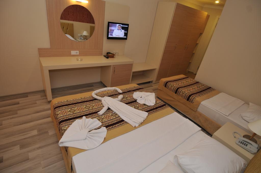 Klas Hotel 카기켁 외부 사진