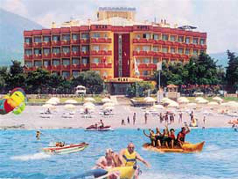Klas Hotel 카기켁 외부 사진