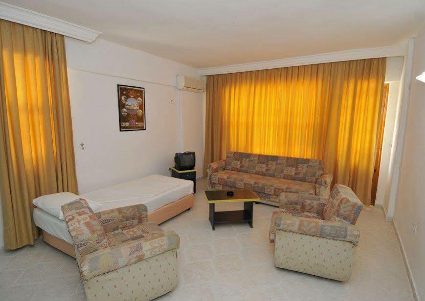 Klas Hotel 카기켁 외부 사진